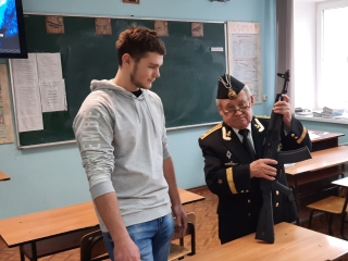 ГЕРОЯМИ НЕ РОЖДАЮТСЯ, ГЕРОЯМИ СТАНОВЯТСЯ!