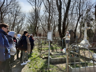 СТАРОЕ КЛАДБИЩЕ