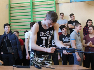 НАШИ ЗАЩИТНИКИ