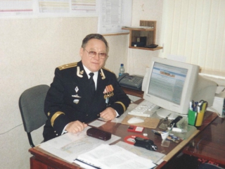 НЕЗАБЫВАЕМАЯ СЛУЖБА И ГЛУБОКОВОДНЫЙ ПОЦЕЛУЙ