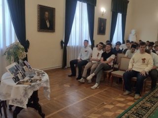 «ВАЛЬС РУССКИЙ ИГРАЛ СОЛДАТ»